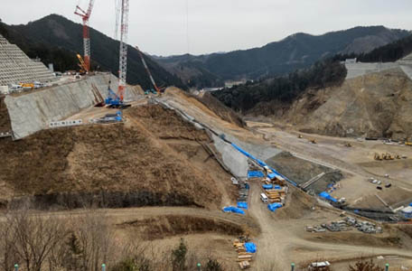 (��)�Z�Z����